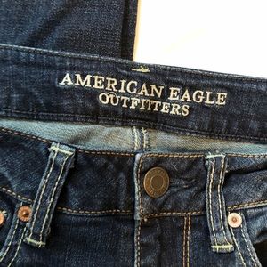 American Eagle Straight Jeans Sz. 6 Short
